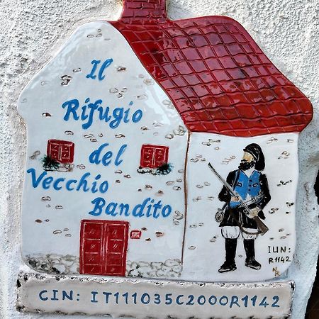 Il Rifugio Del Vecchio Bandito Иглесиас Екстериор снимка